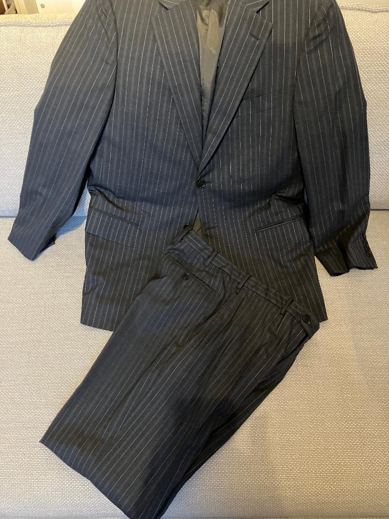 Pal Zileri wol kostuum grijs krijtstreep maat 50 M, Kleding | Heren, Maat 48/50 (M), Pal Zileri, Ophalen of Verzenden, Zo goed als nieuw