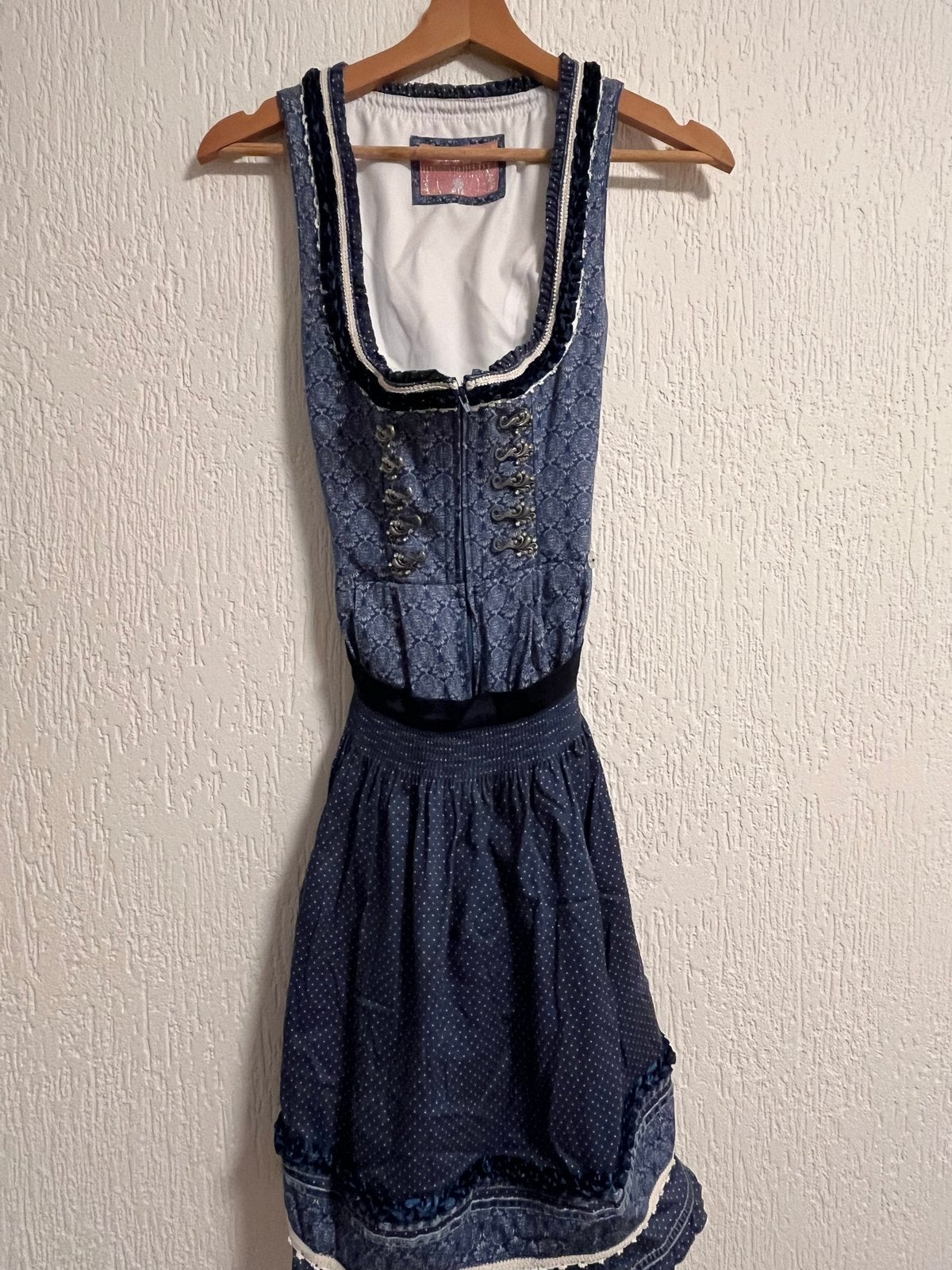 Blauwe Dirndl Jurk - Traditionele Oktoberfest Kleding, Blauw, Ophalen of Verzenden, Zo goed als nieuw, Knielengte