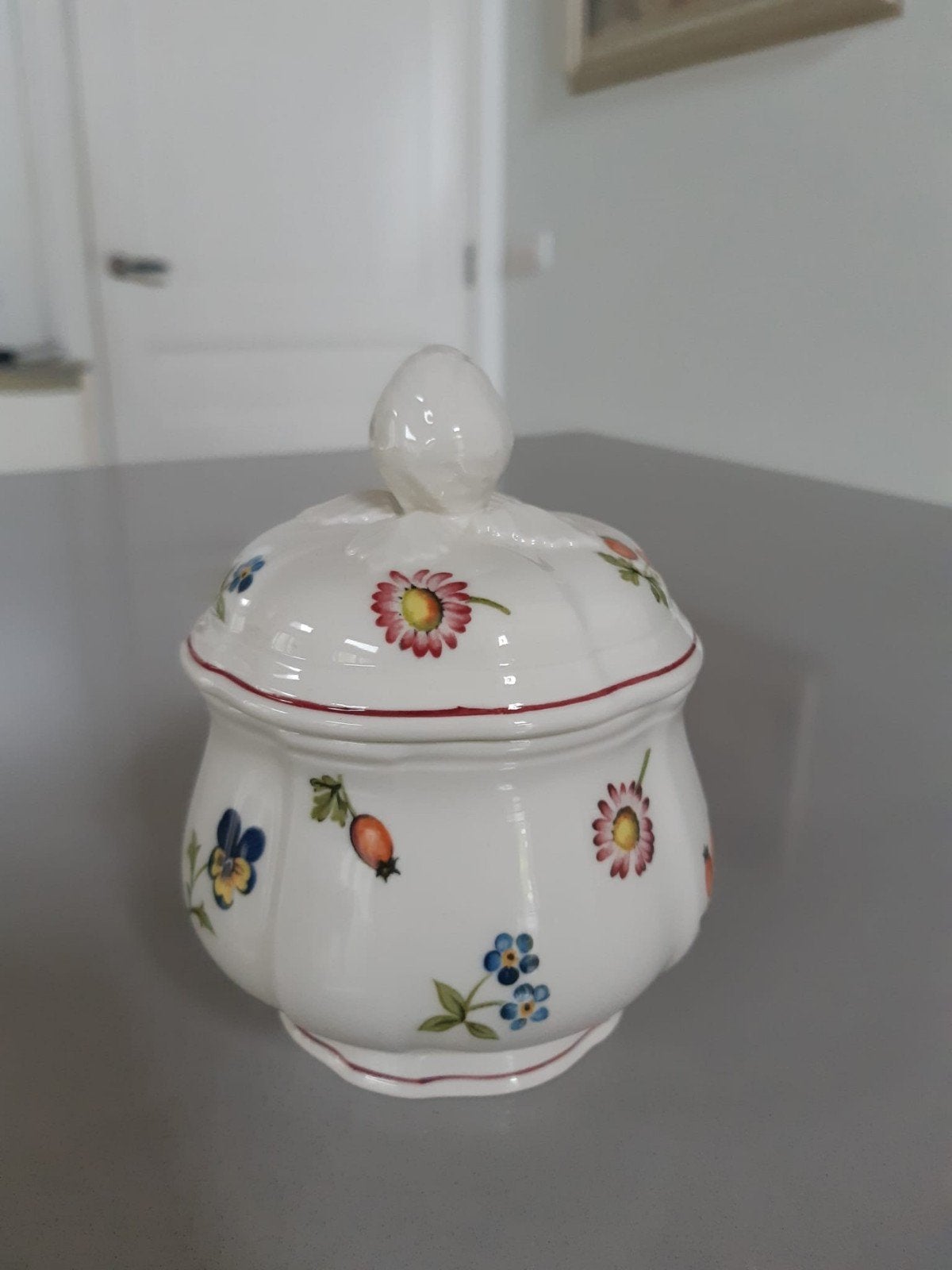 Suikerpot Villeroy en Boch Petite Fleur, Overige typen, Ophalen of Verzenden, Zo goed als nieuw, Overige stijlen