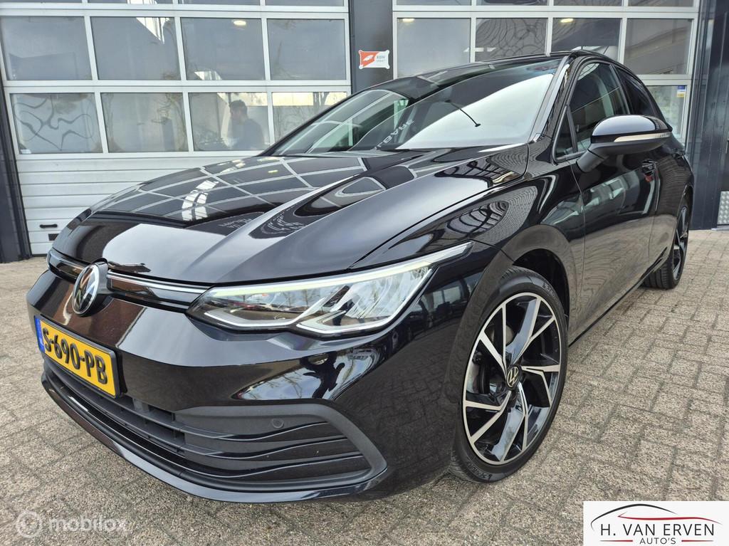Volkswagen Golf 1.0 VIRTUAL COCKPIT ADAPTIVE CRUISE 18" BTW, Auto's, Euro 6, Zwart, 1202 kg, Bedrijf