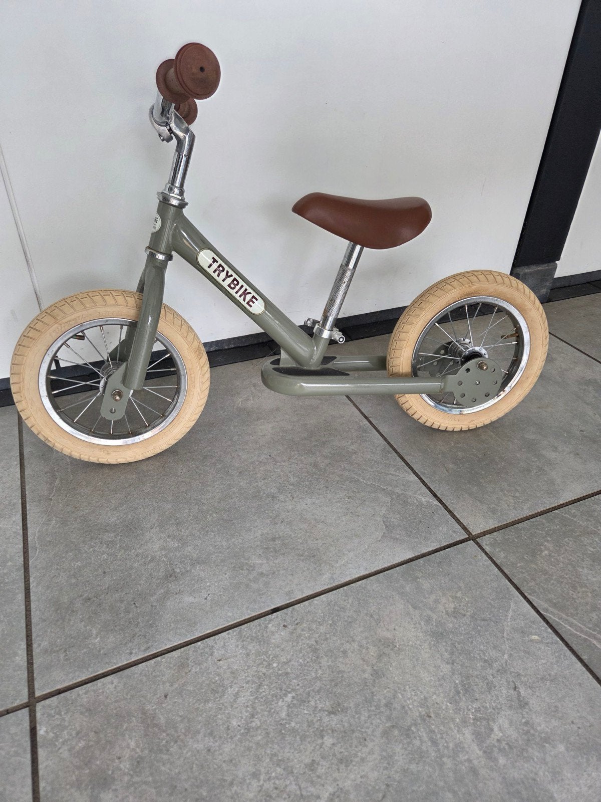Trybike loopfiets - Groen met bruine accenten, Ophalen, Gebruikt, Loopfiets