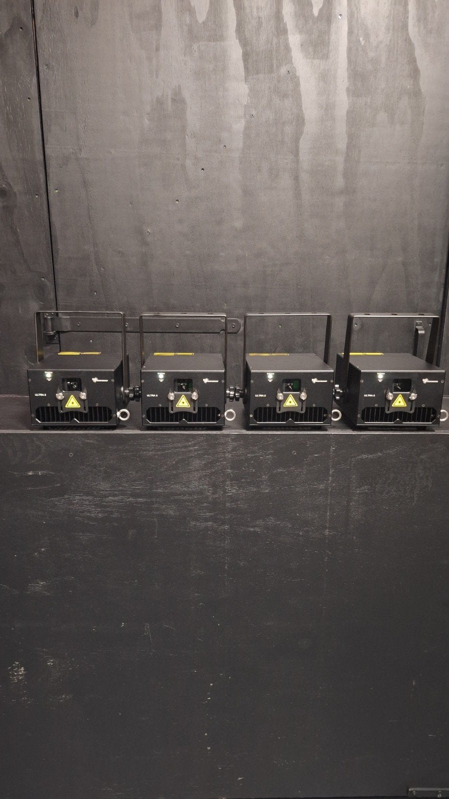 1x 6W rgb compact lasers 1 show gebruikt top staat!, Ophalen of Verzenden