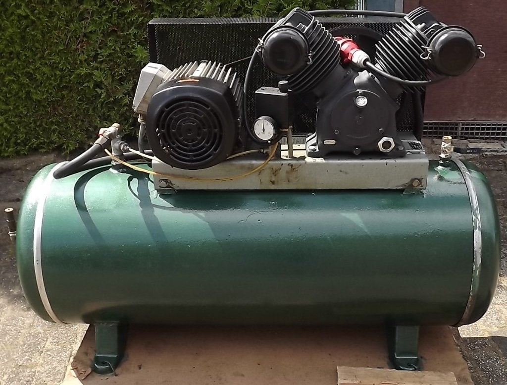 Compressor, CSG 700 compressor., Ophalen, 400 tot 800 liter/min, Zo goed als nieuw, 6 tot 10 bar