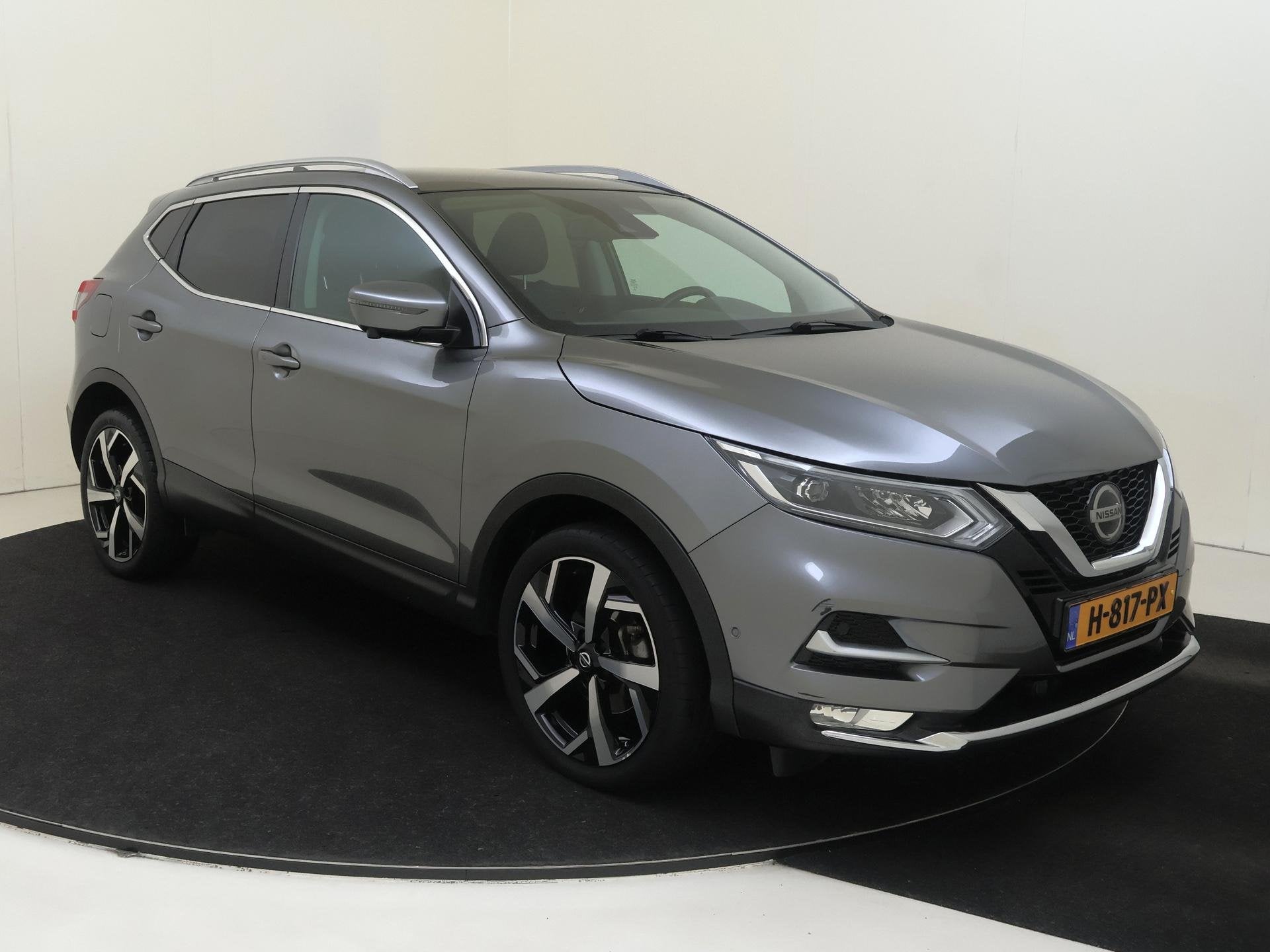 Nissan Qashqai 1.3 DIG-T Tekna | Trekhaak | | Panoramadak |, Stof, Gebruikt, Euro 6, 4 cilinders
