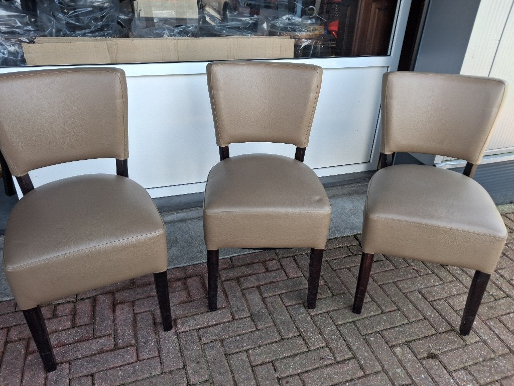 48 zeer nette horeca stoelen, Ophalen, Bruin, Horeca café, Hout