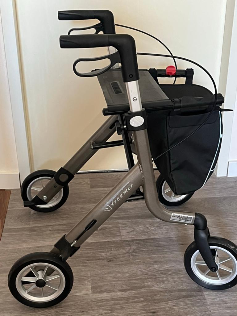 Rollator Rehasense streamer, Diversen, Rollators, Ophalen, Zo goed als nieuw