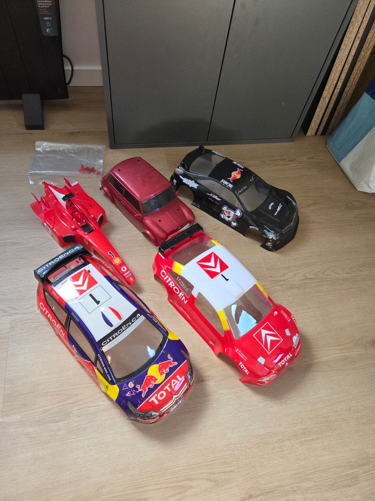 ASSORTI 1:10 RC BODY'S, Hobby en Vrije tijd, Ophalen of Verzenden, Auto onroad