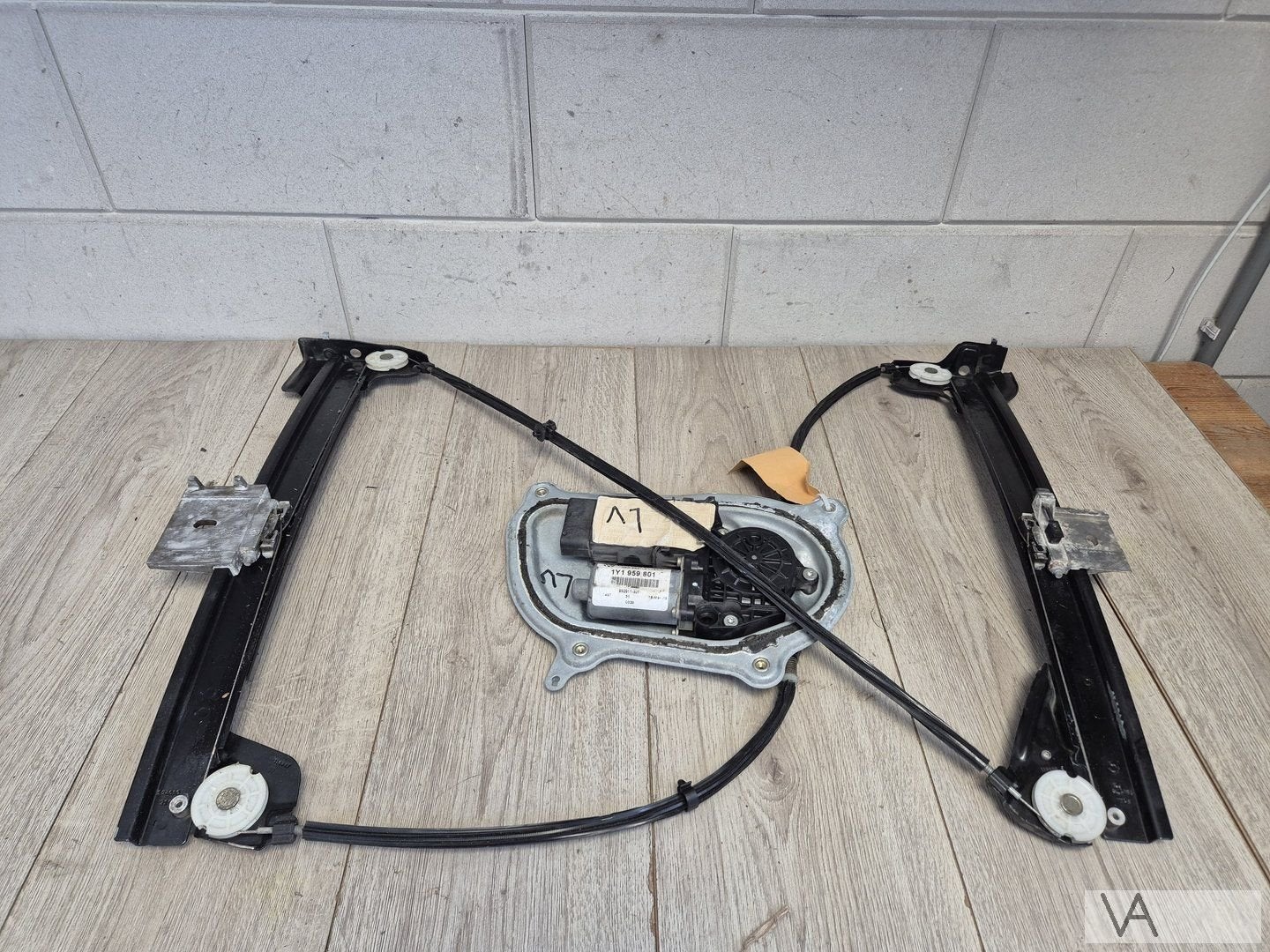 Raammechanisme links voor van VW New Beetle cabriolet €350, Gebruikt, -, Volkswagen, -