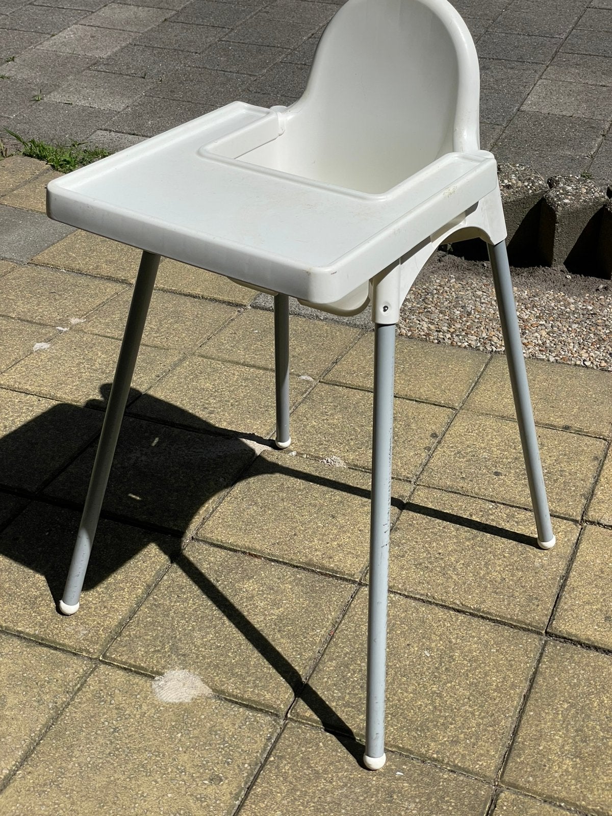 IKEA ANTILOP Kinderstoel, Kinderen en Baby's, Kinderstoelen, Ophalen, Zo goed als nieuw, Meegroeistoel, Afneembaar eetblad