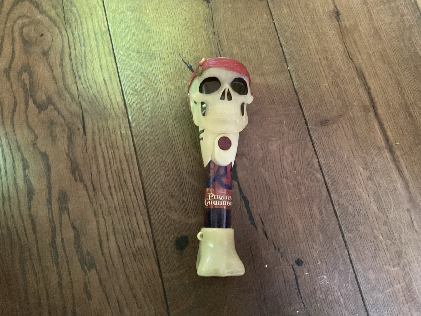 Pirates of the Caribbean Doodshoofd Snoepdispenser, Ophalen of Verzenden, Gebruikt, Jongen of Meisje