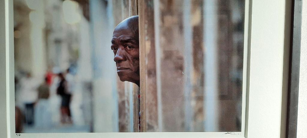originele foto van Nico Koster titel Cuba gesign. in lijst, Antiek en Kunst, Ophalen