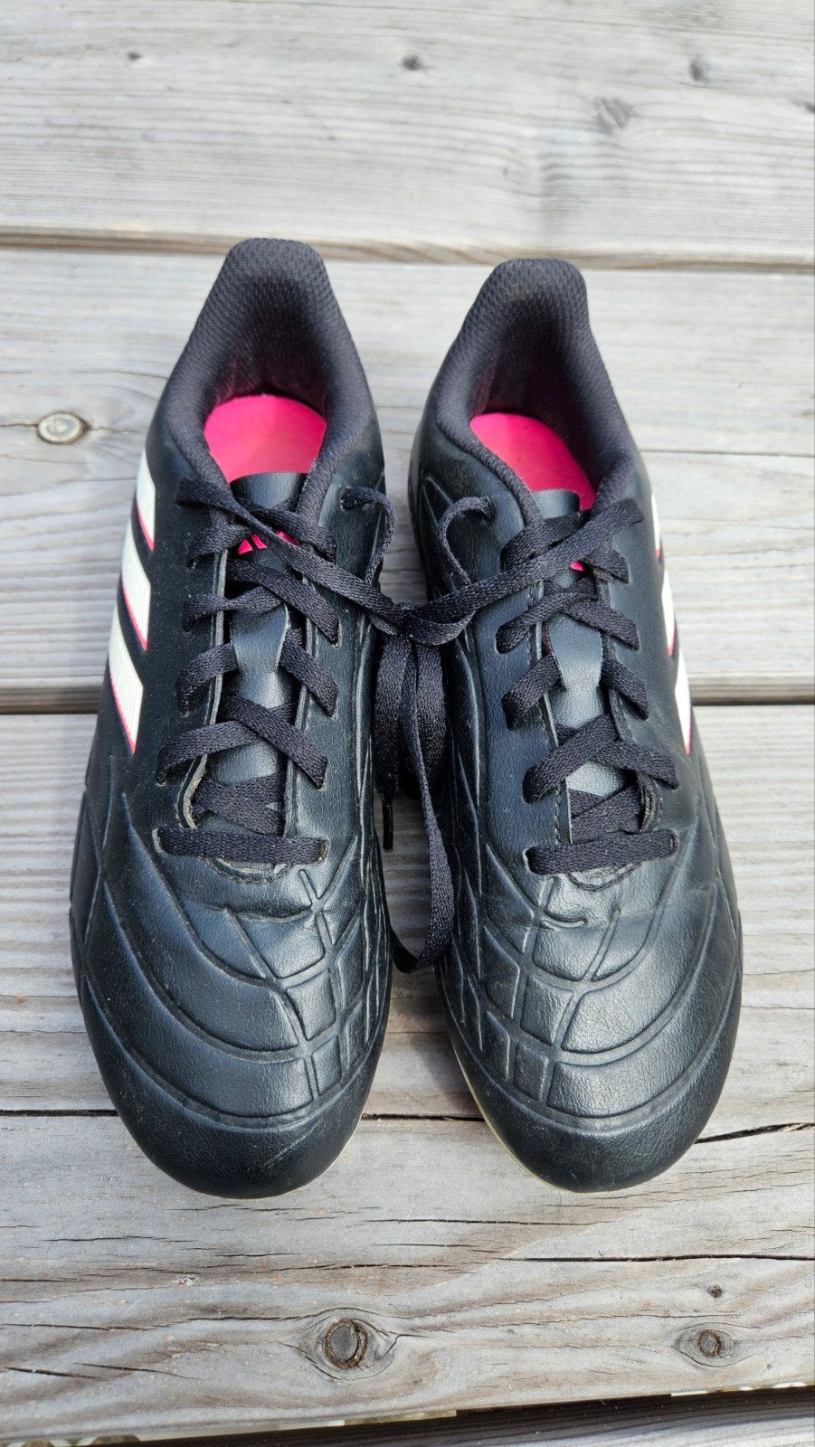 Adidas Noppenschoenen Voetbalschoenen Zwart/Roze/Wit Maat 36, Maat XS of kleiner, Schoenen, Ophalen of Verzenden, Zo goed als nieuw