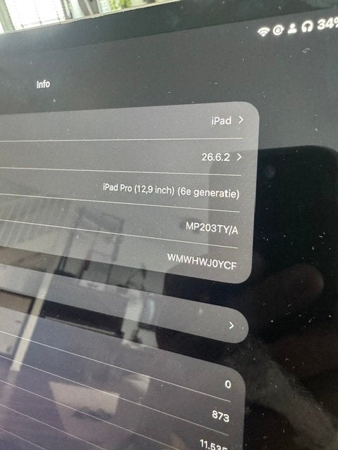 Foto 4 van iPad Pro 12,9 inch (6e generatie M2 256GB) + Magic Keyboard
