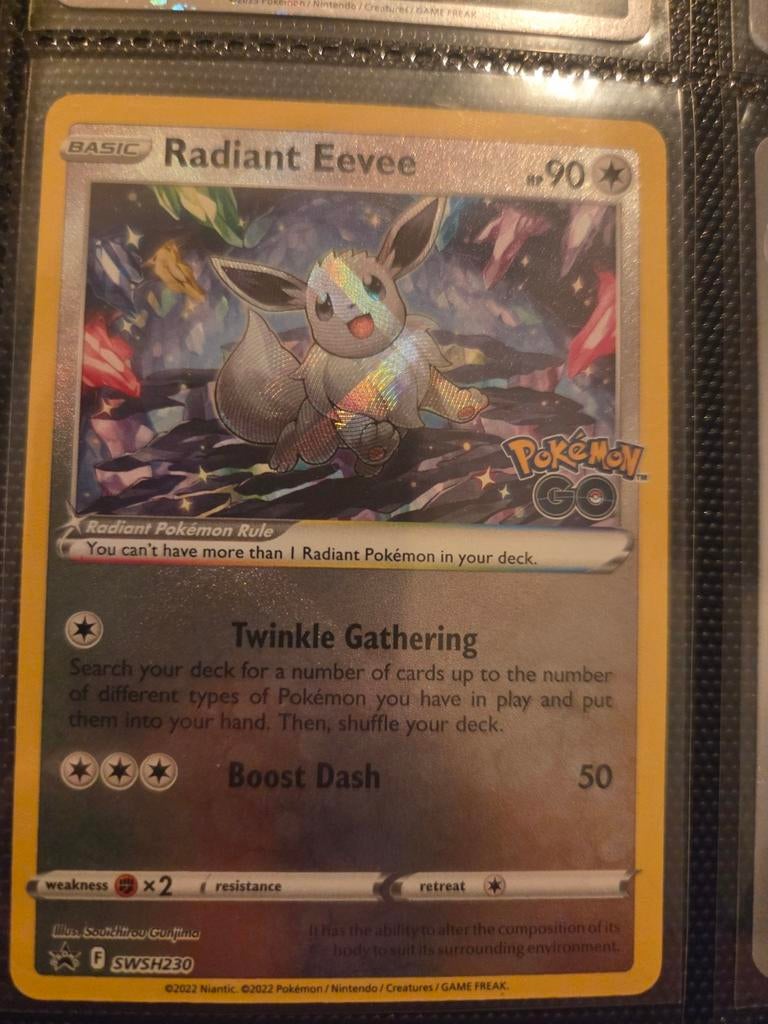 Verschillende Pokémon Radiant kaarten etc, Ophalen of Verzenden, Zo goed als nieuw, Meerdere kaarten, Foil