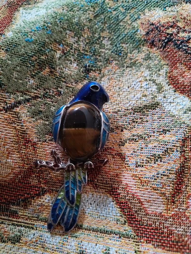 Broche paradijsvogel vogel met tiger eye, Sieraden, Tassen en Uiterlijk, Broches, Ophalen of Verzenden, Zo goed als nieuw, Zilver