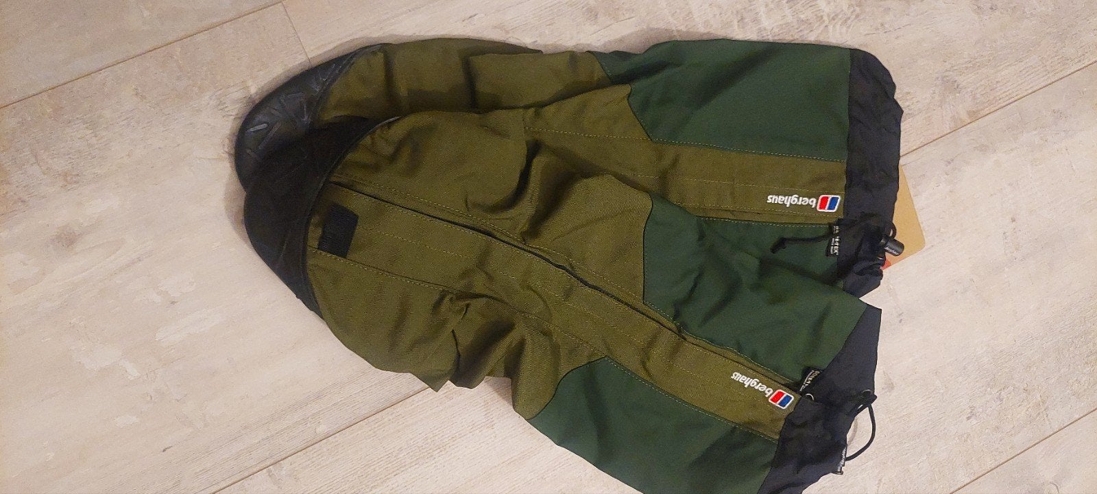 Nieuwe Berghaus Yeti Wilderness Gaiters XL - Groen, Sport en Fitness, Ophalen, Nieuw, Kleding