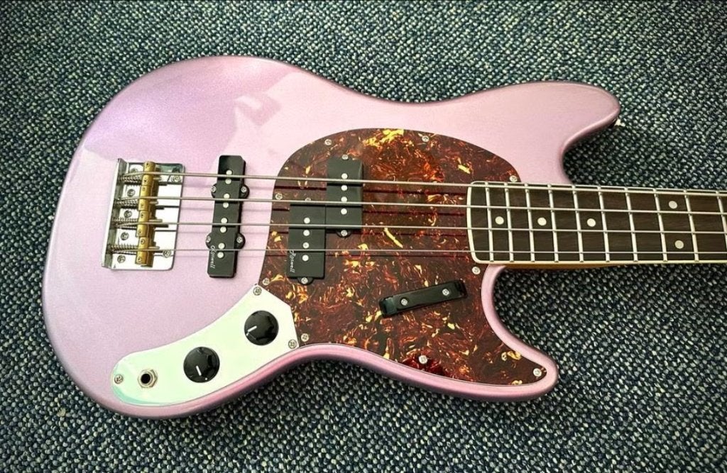 Harley Benton MV-4msb basgitaar, Muziek en Instrumenten, Snaarinstrumenten | Gitaren | Bas, Zo goed als nieuw, Elektrisch, Ophalen