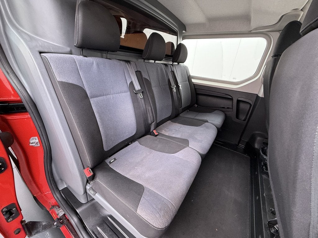 Opel Vivaro D126PK Dubbele Cabine 5-Persoons L2H1 Trekhaak C, Voorwielaandrijving, Stof, Gebruikt, 1601 cc