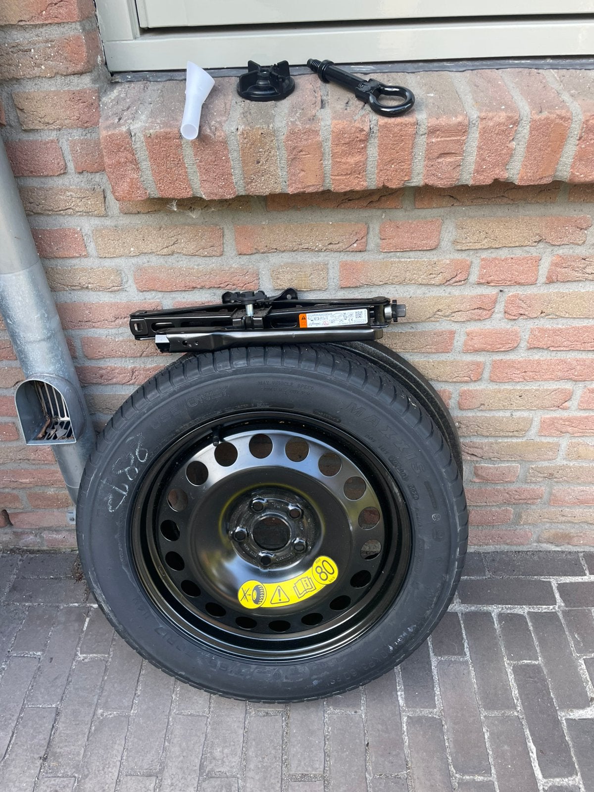 Reservewiel, krik, sleutel etc Fors KUGA Hybrid