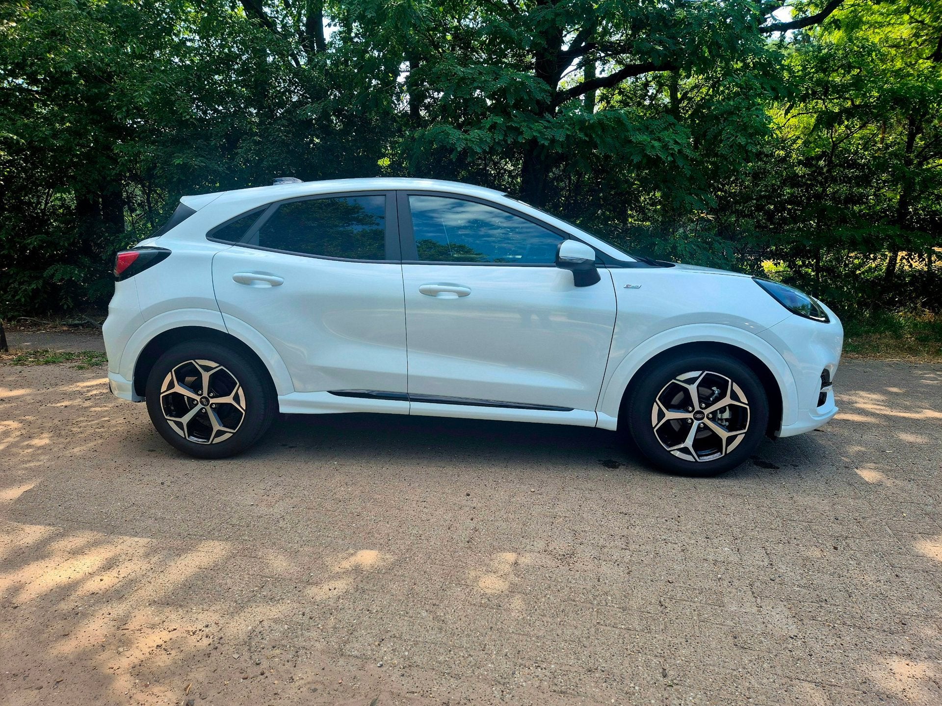 Ford Puma 1.0 EcoBoost Hybrid ST-Line / FORD GARANTIE, Auto's, Dealer onderhouden, Puma, Zwart, 1226 kg