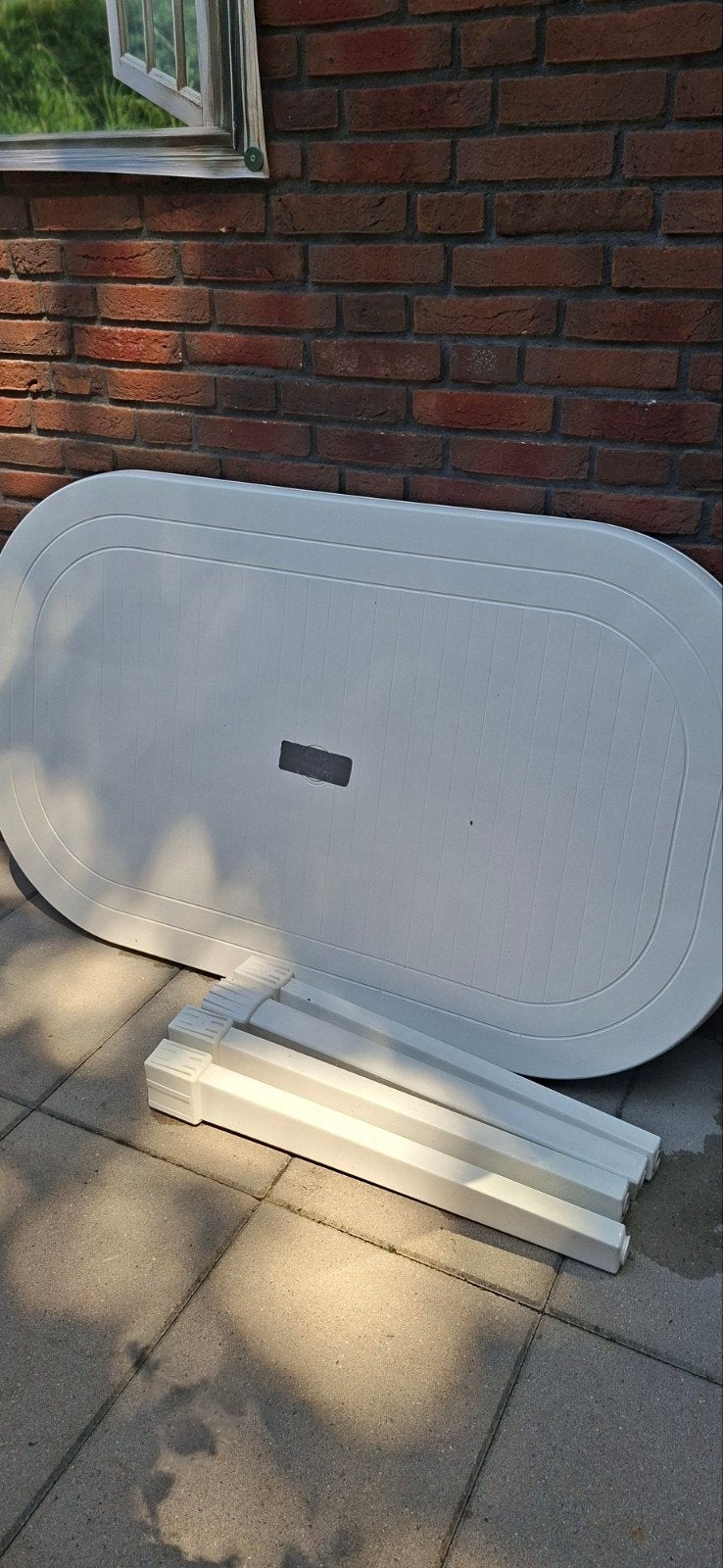 Plastic tuintafel gratis, Ophalen, Gebruikt