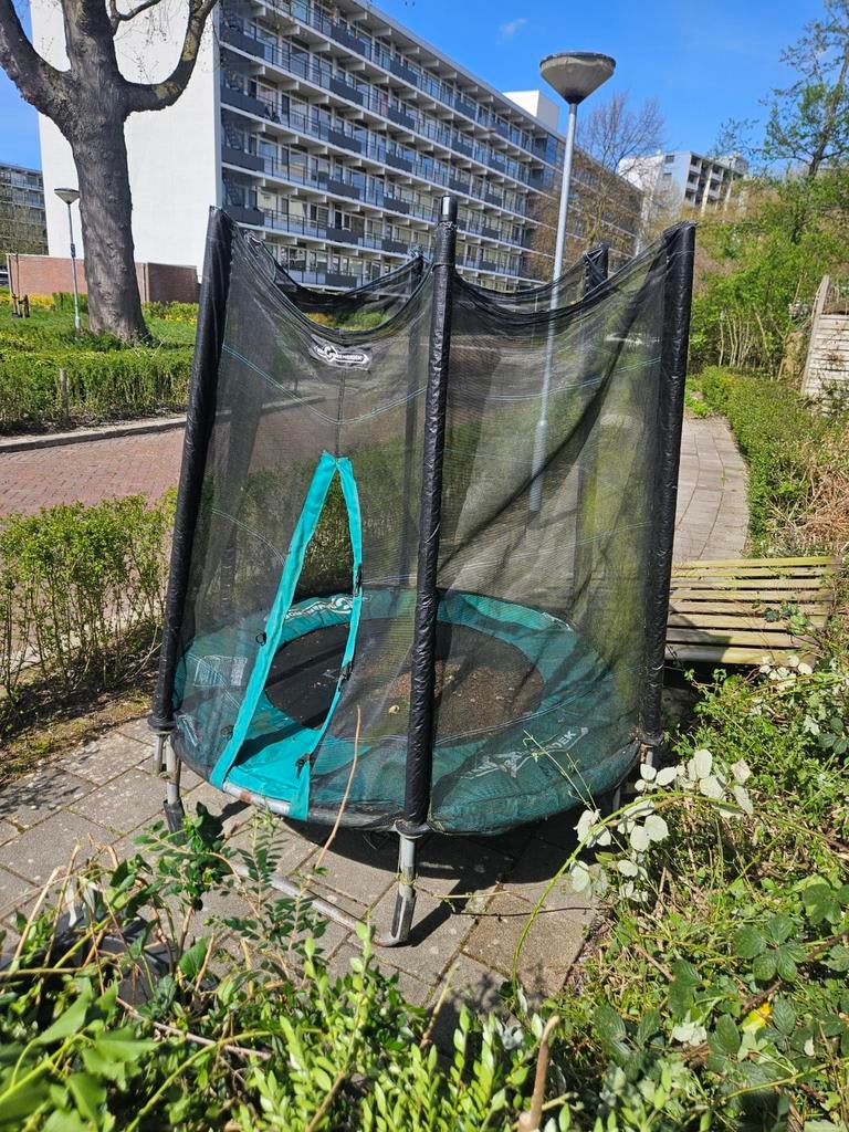 Trampoline met veiligheidsnet - Gebruikt, Ophalen of Verzenden, Gebruikt