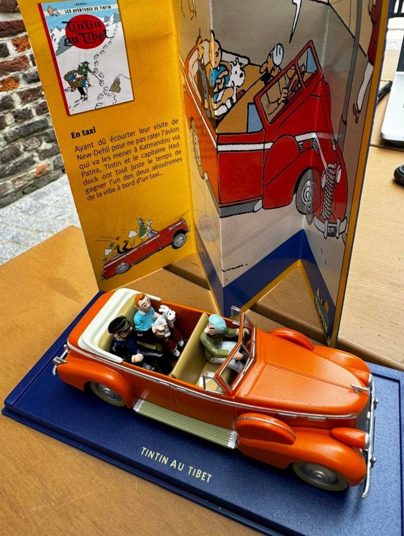 Kuifje auto 1:43 de cadillac fleetwood taxi uit K in Tibet, Verzamelen, Ophalen of Verzenden, Kuifje, Zo goed als nieuw, Beeldje of Figuurtje