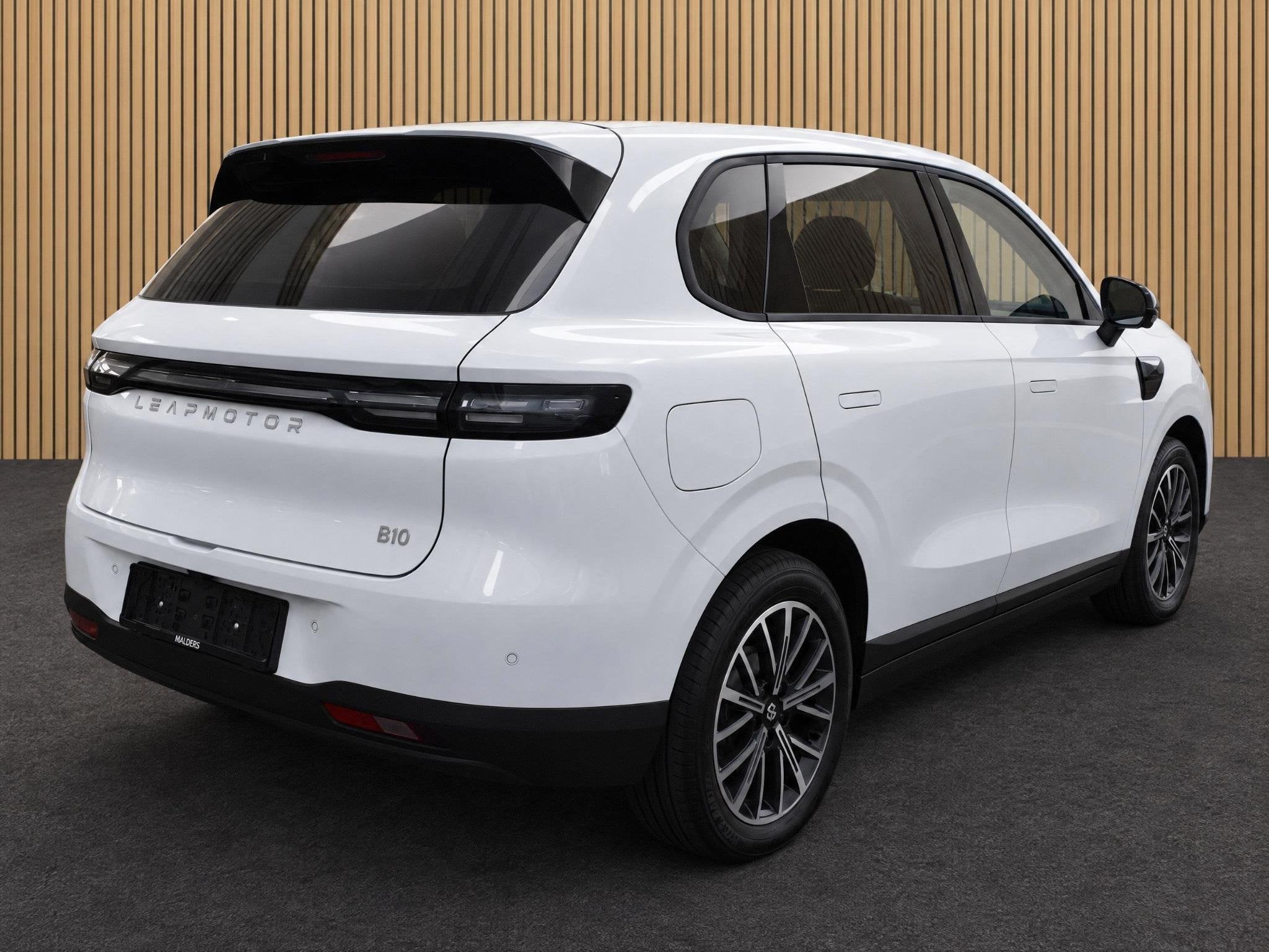 Leapmotor B10 Design ProMax 67.1 kWh FULL OPTIONS, Auto's, 12 maanden, Achterwielaandrijving, Gebruikt, 750 kg
