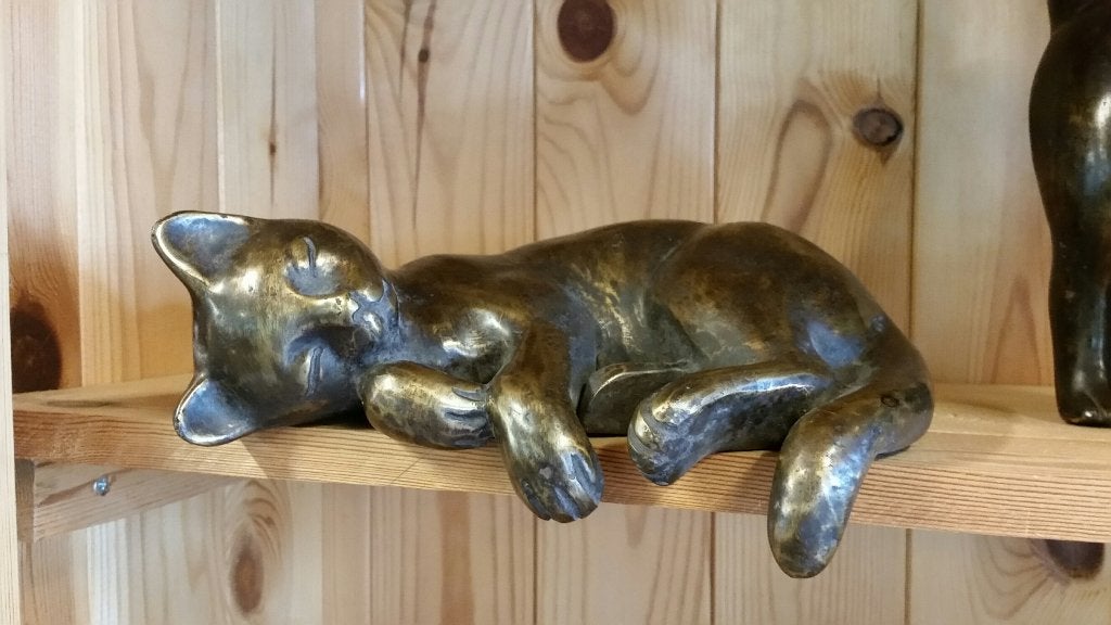 POES DIE SLAAPT / bronzen dierenbeeld / KAT, Dierenbeeld, Nieuw, Info@huisentuindecoratiemarie.nl, Huis en tuin decoratie marie
