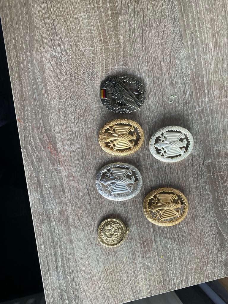 Militaire medailles en gouden medailles (ook los te koop), Ophalen of Verzenden, Overige soorten, Duitsland, Lintje, Medaille of Wings