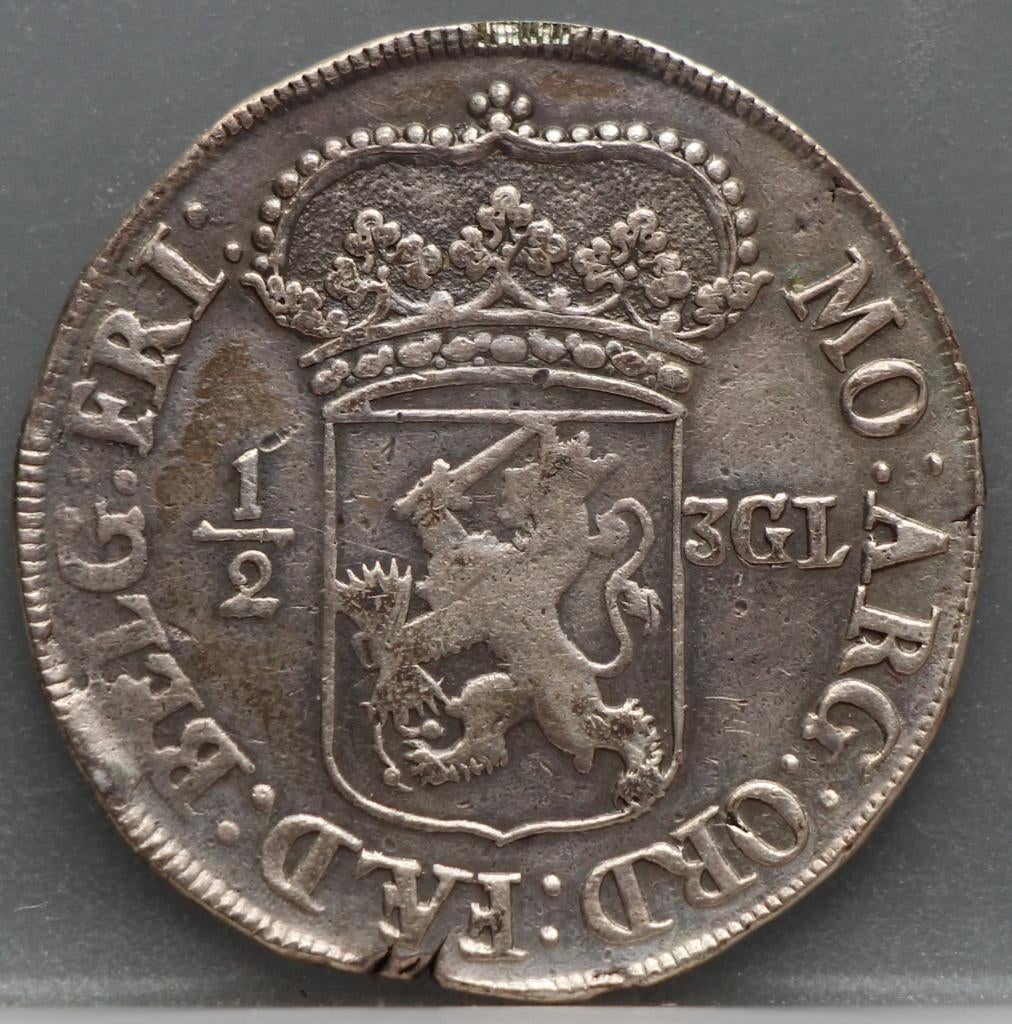 1/2 3 Gulden 1696 – halve 3 gulden 1696 Friesland, Postzegels en Munten, Munten | Nederland, Vóór koninkrijk, Verzenden, Zilver