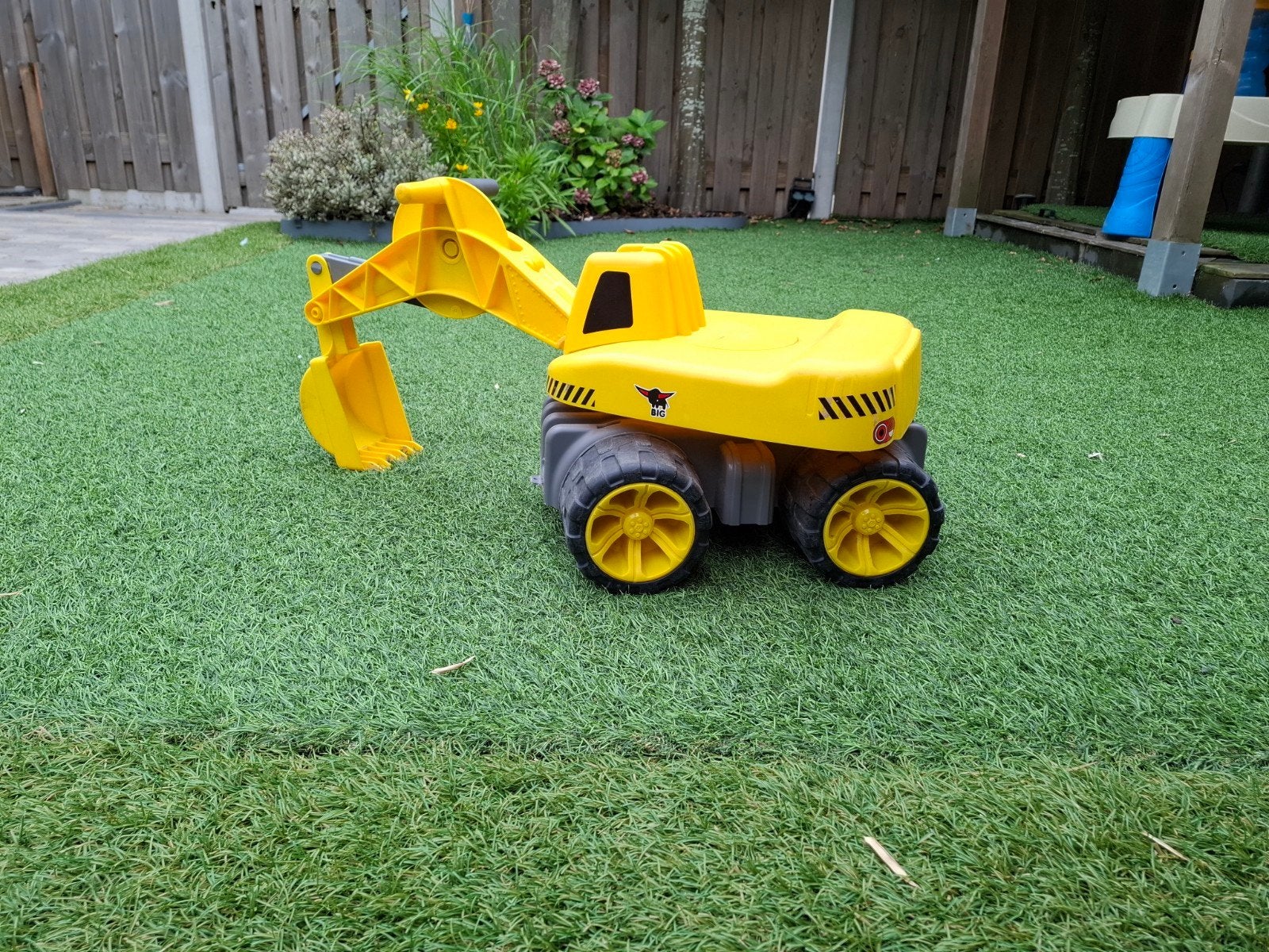 Gele graafmachine loopvoertuig voor kinderen, Ophalen, Gebruikt, Loopvoertuig