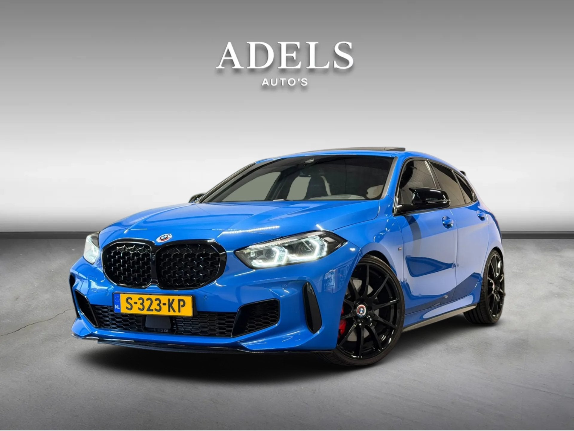 BMW 1-serie M135i xDrive Edition M Performance Panodak HUD M, Auto's, BMW, Gebruikt, 4 cilinders, Bedrijf, Vierwielaandrijving