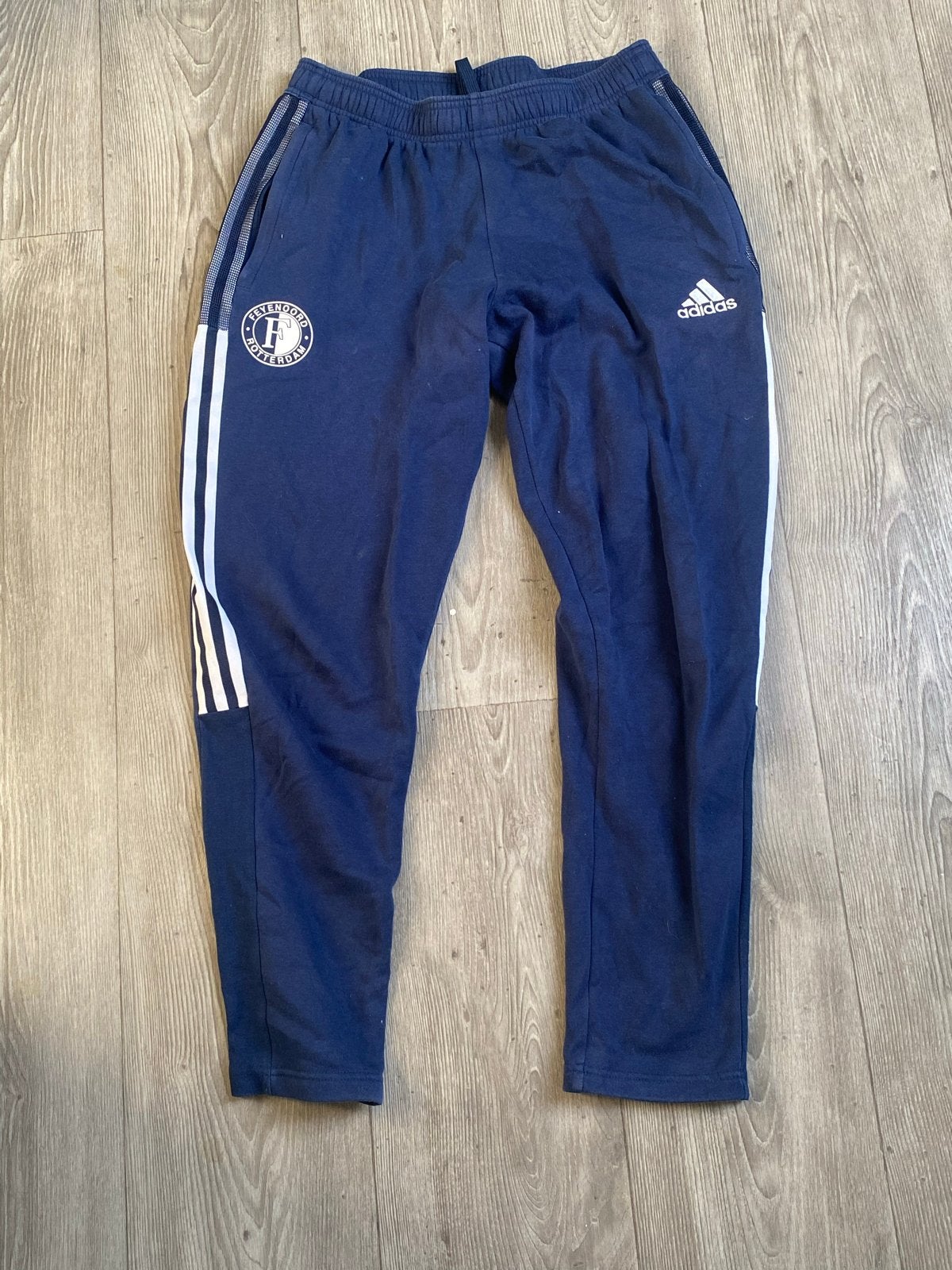 Adidas Feyenoord Trainingsbroek - Maat M, Ophalen of Verzenden, Voetbal, Gedragen, Maat 48/50 (M)
