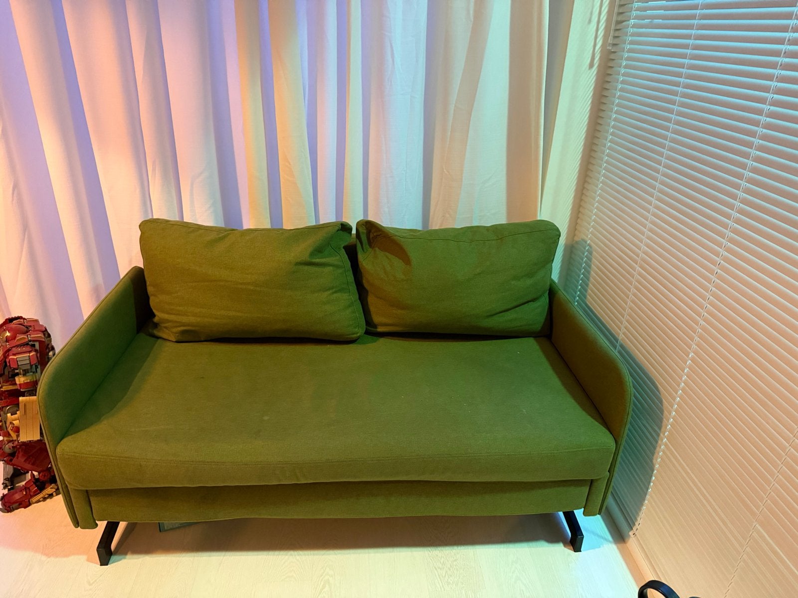 Comfortabele groene slaapbank MADE 143x90 Hoogte 70, Huis en Inrichting, Ophalen, Gebruikt, Tweepersoons, Overige maten