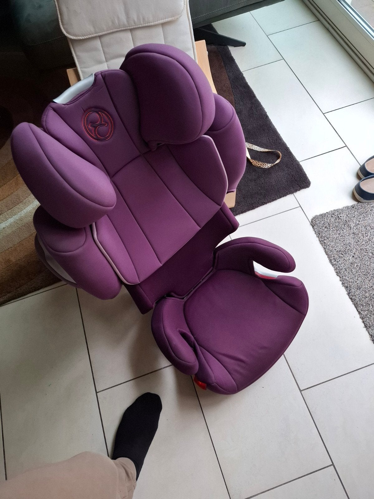 Cybex autostoel 15-36 kg, paars, Autogordel of Isofix, Gebruikt, 15 t/m 36 kg, Verstelbare rugleuning