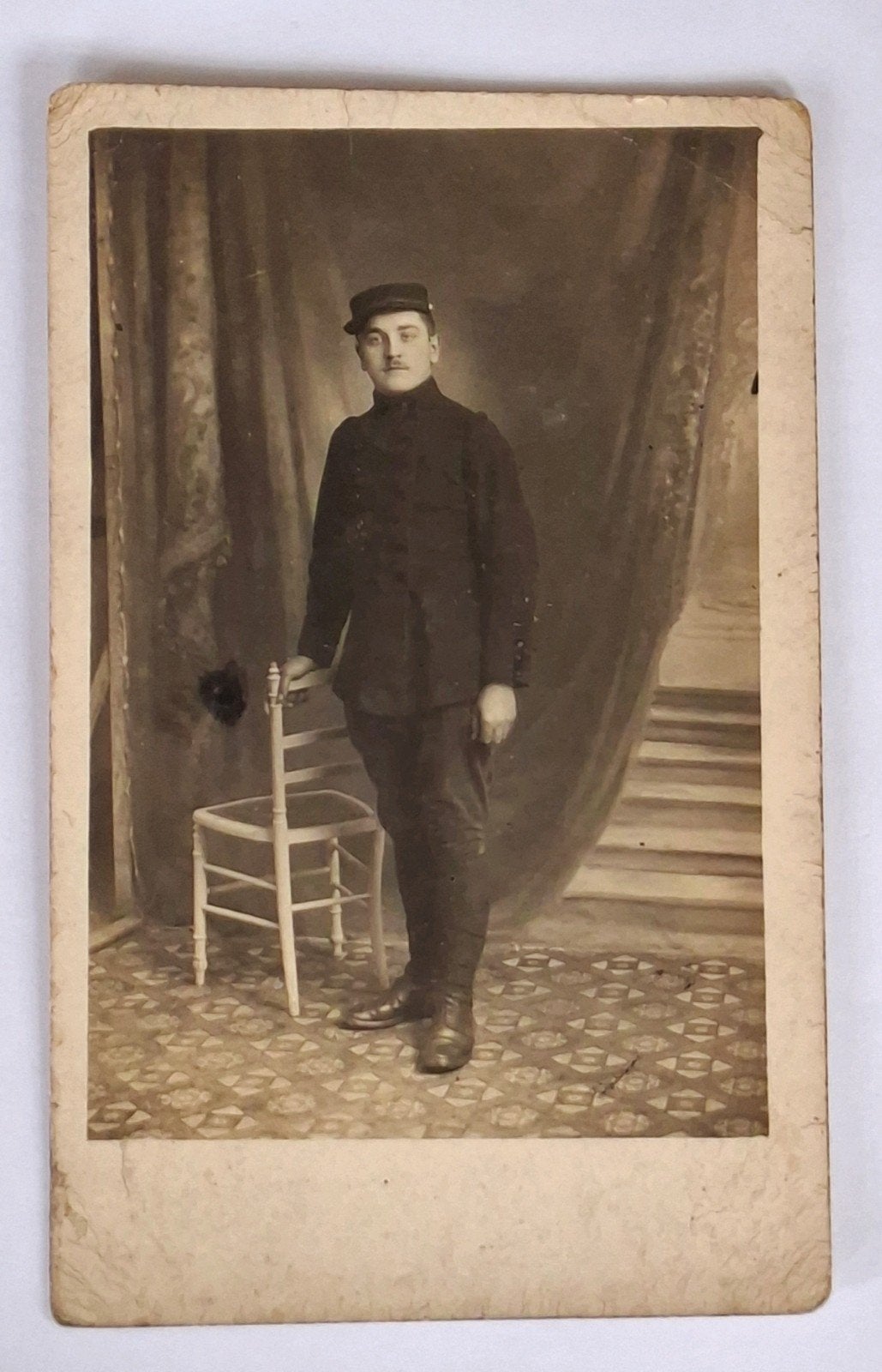 Fotokaart- portret- WO1- soldaat- man- uniform- kepie, Ophalen of Verzenden, Landmacht, Overige gebieden, Foto of Poster