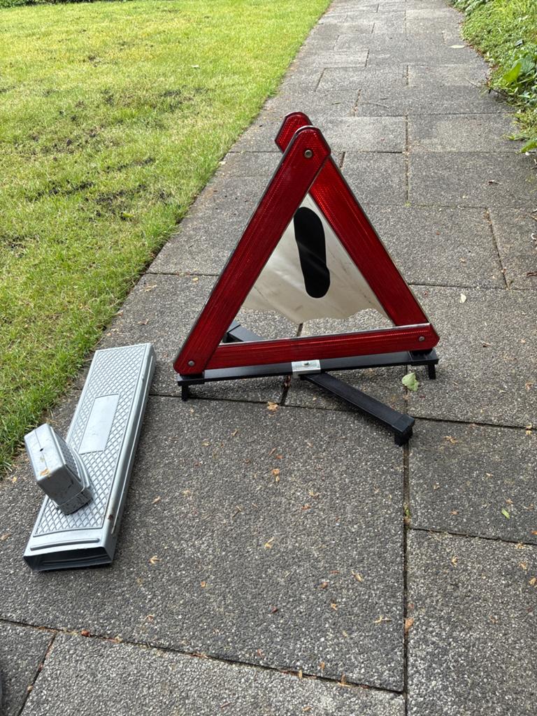 Gevarendriehoek met opbergdoos, Auto-onderdelen, Ophalen of Verzenden, Gebruikt