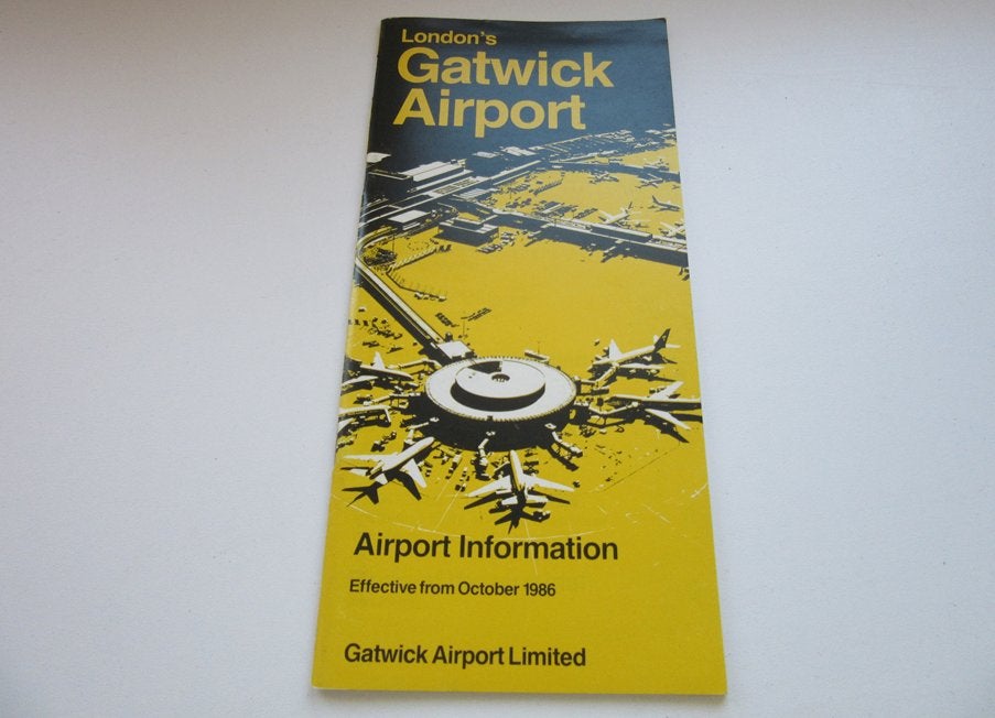 London's Gatwick Airport information 1986, Verzamelen, Verzenden, Zo goed als nieuw, Overige typen