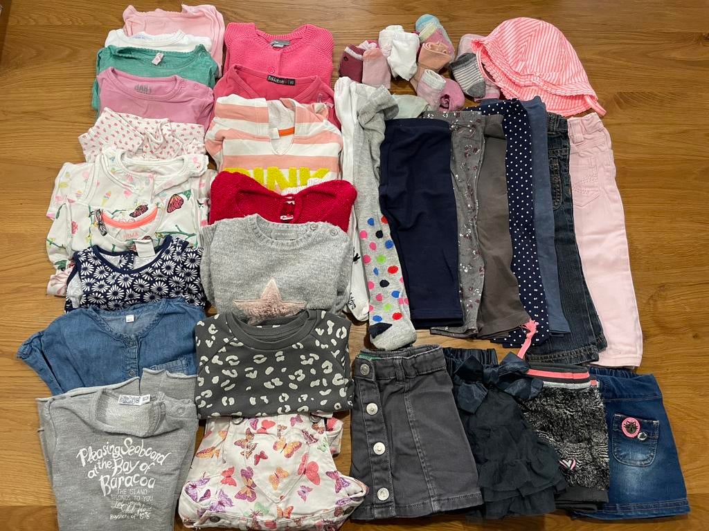 Pakket kleding voor een meisje - maat 80, Kinderen en Baby's, Babykleding | Maat 80, Ophalen of Verzenden, Gebruikt, Meisje