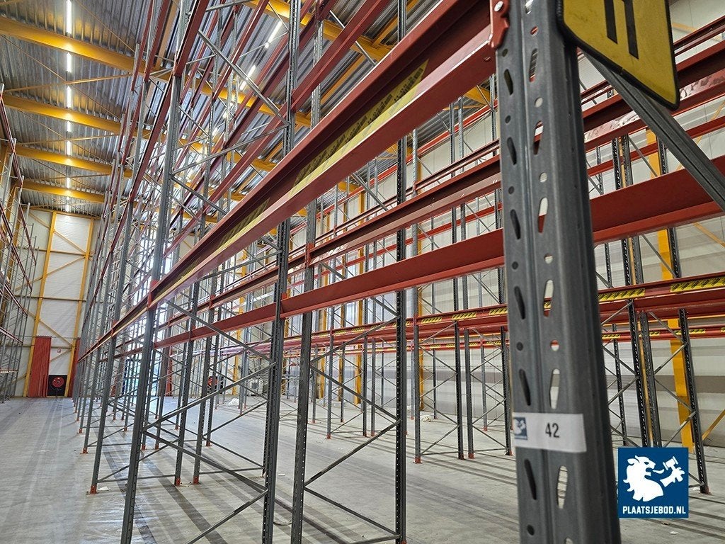FAILLISSEMENTSVEILING diverse palletstellingen, Ophalen