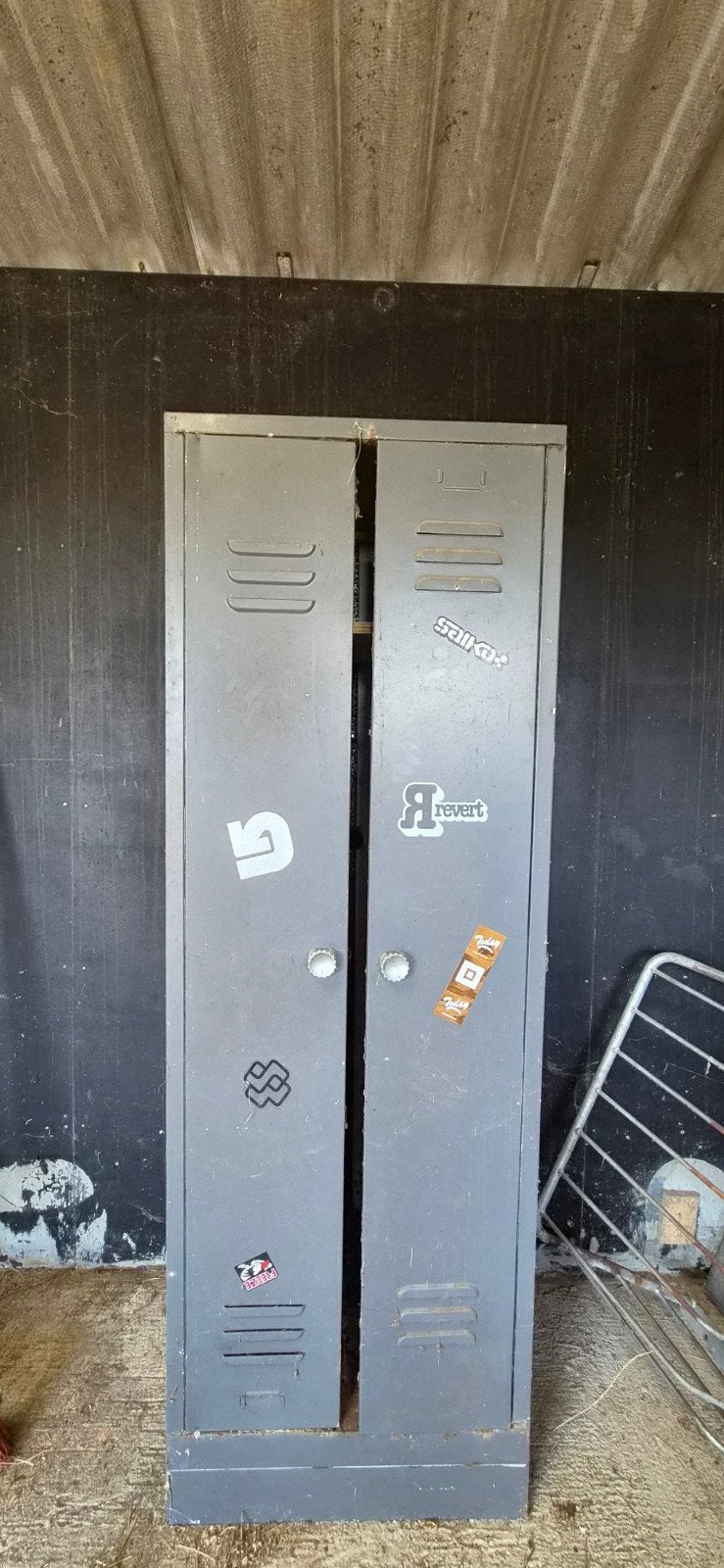 Metalen locker (opbergkast, garagekast, paardenkast), Ophalen, Gebruikt
