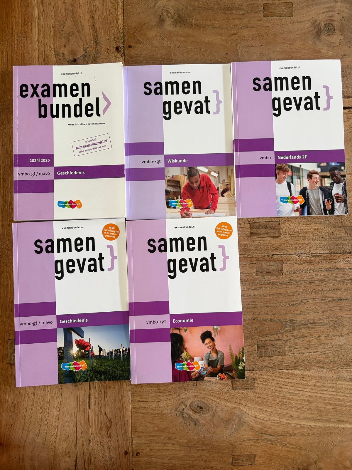 Examenbundel en Samengevat VMBO-boeken, Boeken, Schoolboeken, Ophalen of Verzenden, Zo goed als nieuw, VMBO, Geschiedenis
