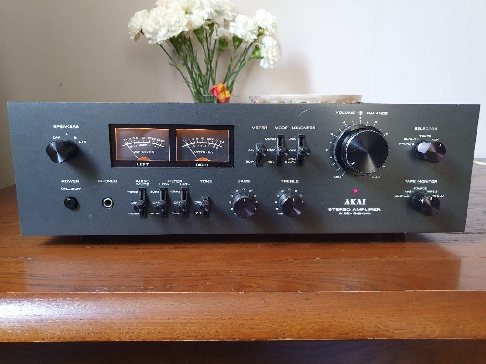 Akai AM-2600, Refurbished, 60 tot 120 watt, Stereo, Ophalen
