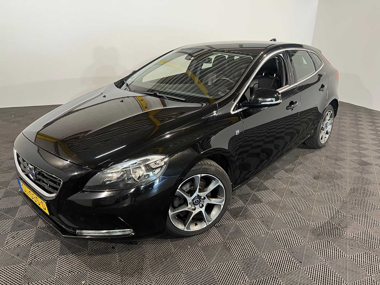 Volvo V40 2.0 D2 Oc. Race, SL-035-D, Voorwielaandrijving, 28 km/l, Gebruikt, Euro 6