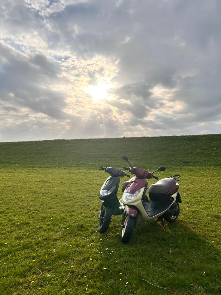 Vivacity 2takt 50cc origineel, Fietsen en Brommers, Scooters | Peugeot, Ophalen, Zo goed als nieuw, Tweetakt, Vivacity