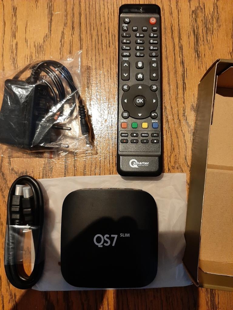 IPTV BOX, Audio, Tv en Foto, Mediaspelers, Ophalen of Verzenden, Zo goed als nieuw