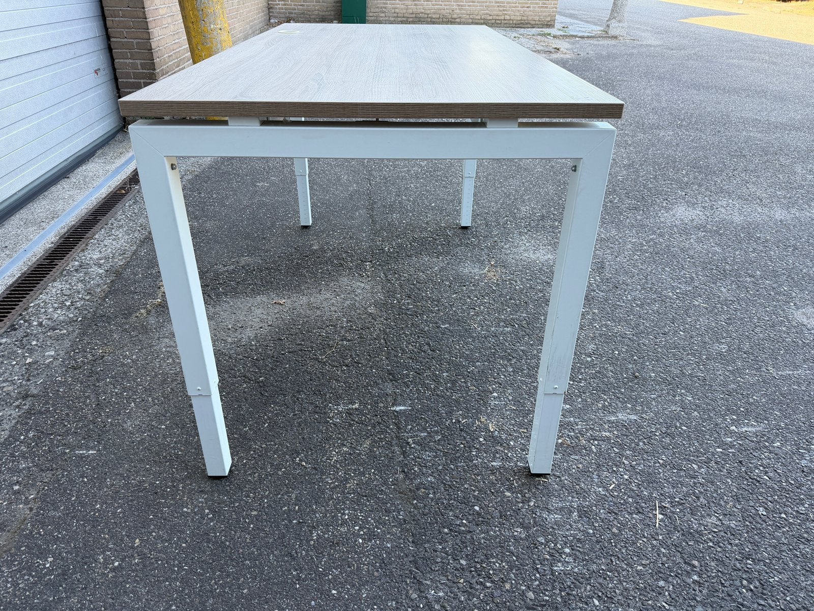 Bureau 160 x 80 cm, slinger verstelling, Ophalen, Overige typen, 160 cm, Gebruikt
