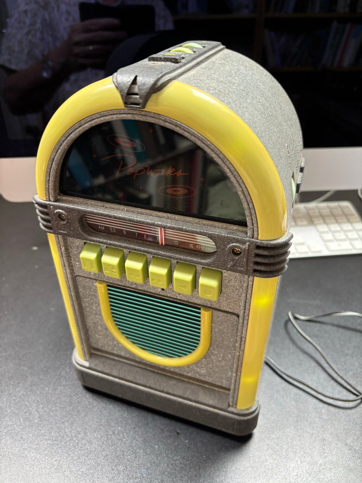 Jaren '80 AM/FM Radio Cassette Speler met Adapter, Ophalen of Verzenden, Gebruikt, Radio