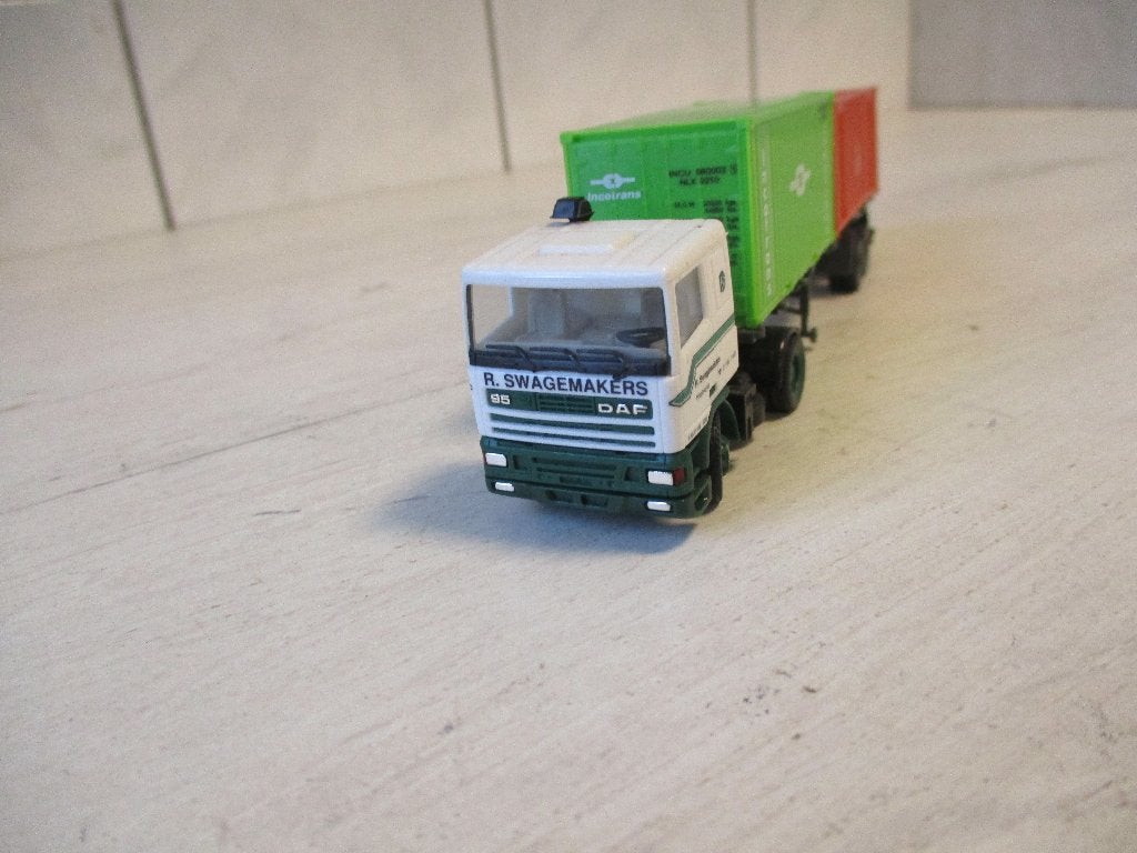Herpa Vrachtwagen Daf 95 R.Swagemakers Schaal 1:87, Ophalen of Verzenden, Zo goed als nieuw, Bus of Vrachtwagen, Herpa